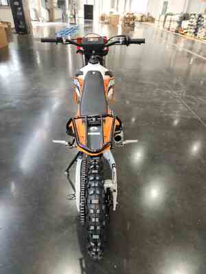 KEWS 161FMJ CB150D 4T Enduro/Motocross Motorcycle with 145ML Piston Displacement Electric+Kick Starter and 5 Speed Transmission